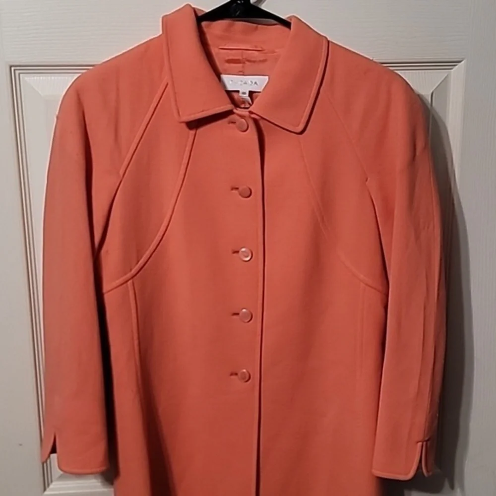 Vintage Escada German Coral Wool Coat Women's‎ 38 (6) Good Condition.